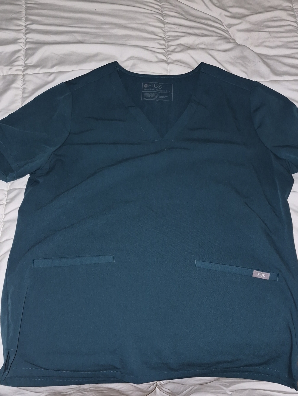FIGS Men's V-Neck Sweater in Teal
